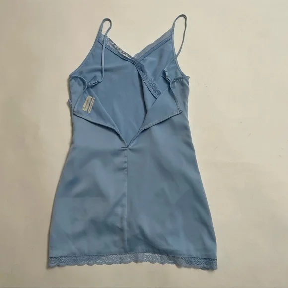 URBAN OUTFITTERS polyester “silky” lace trimmed slip dress - Picture 8 of 9